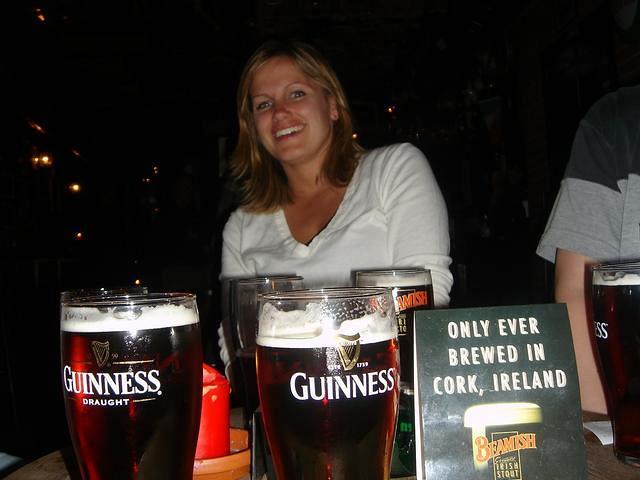 Melissa in Irish Pub, Cologne, May 15, 2007