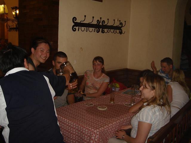 Colbert in Hofbrauhaus Restaurant in Munich, May 26, 2007
