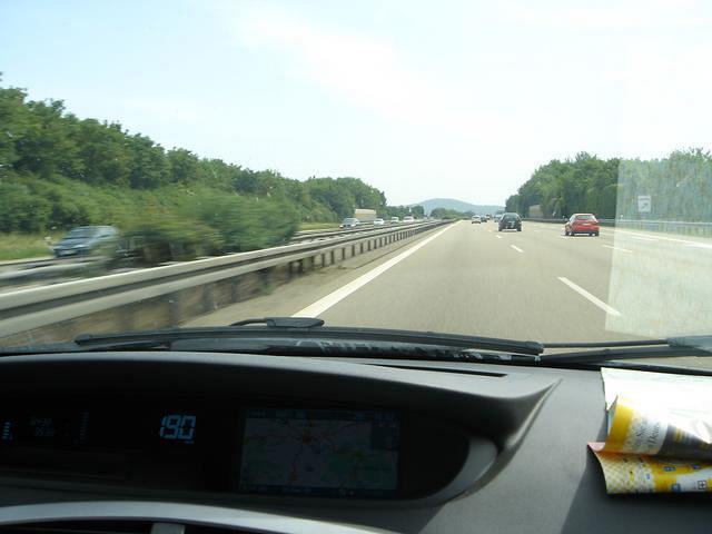 Speedometer on the way from Cologne to Munich, May 26, 2007