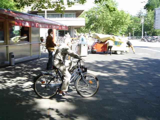Old Man on a Bike, Universität zu Köln, Cologne, May 14, 2007